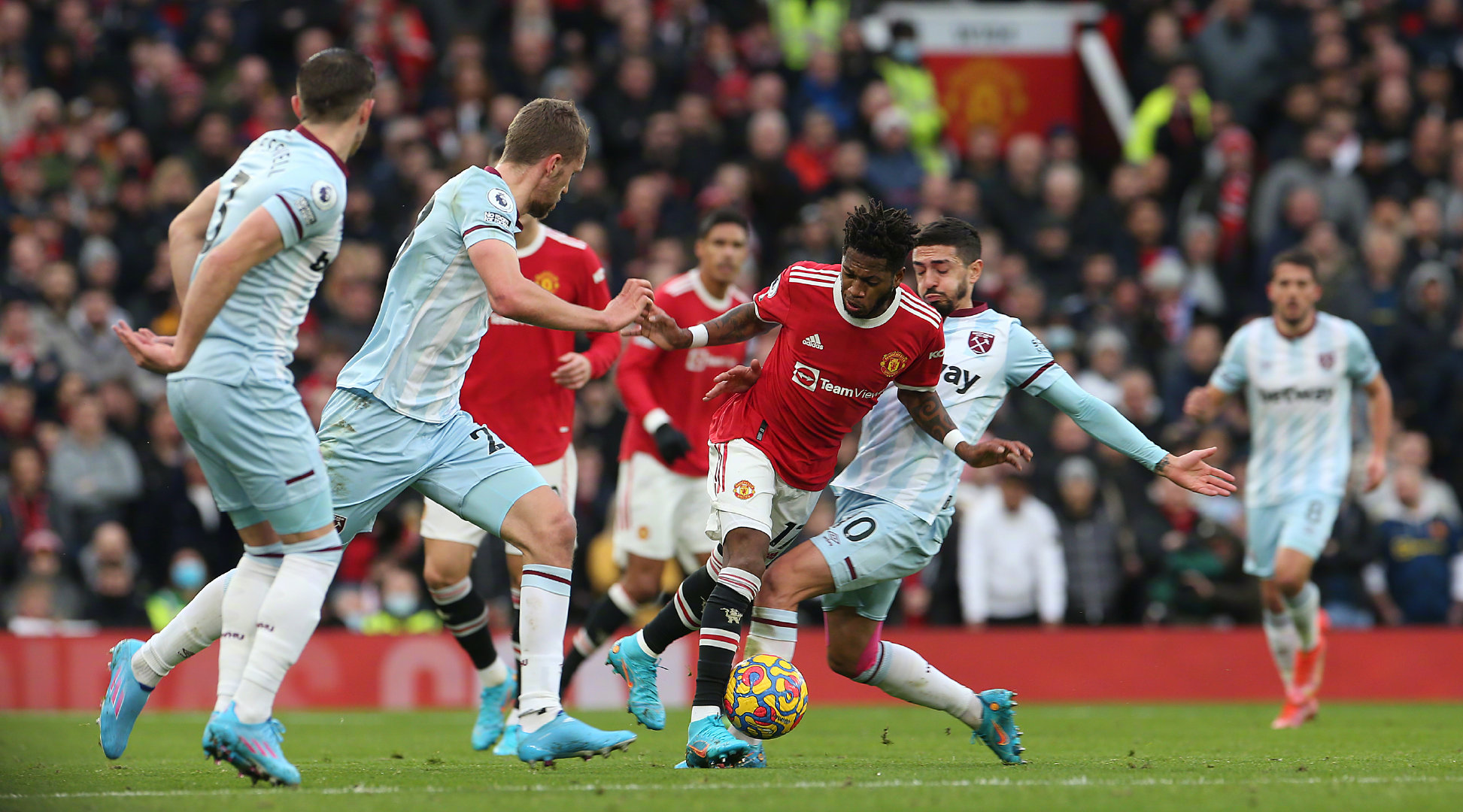 具备巨大的 具备巨大的